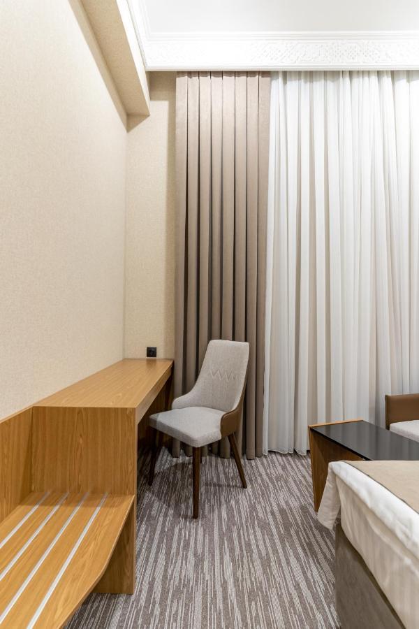 Mirzo Hotel Tashkent Exterior photo